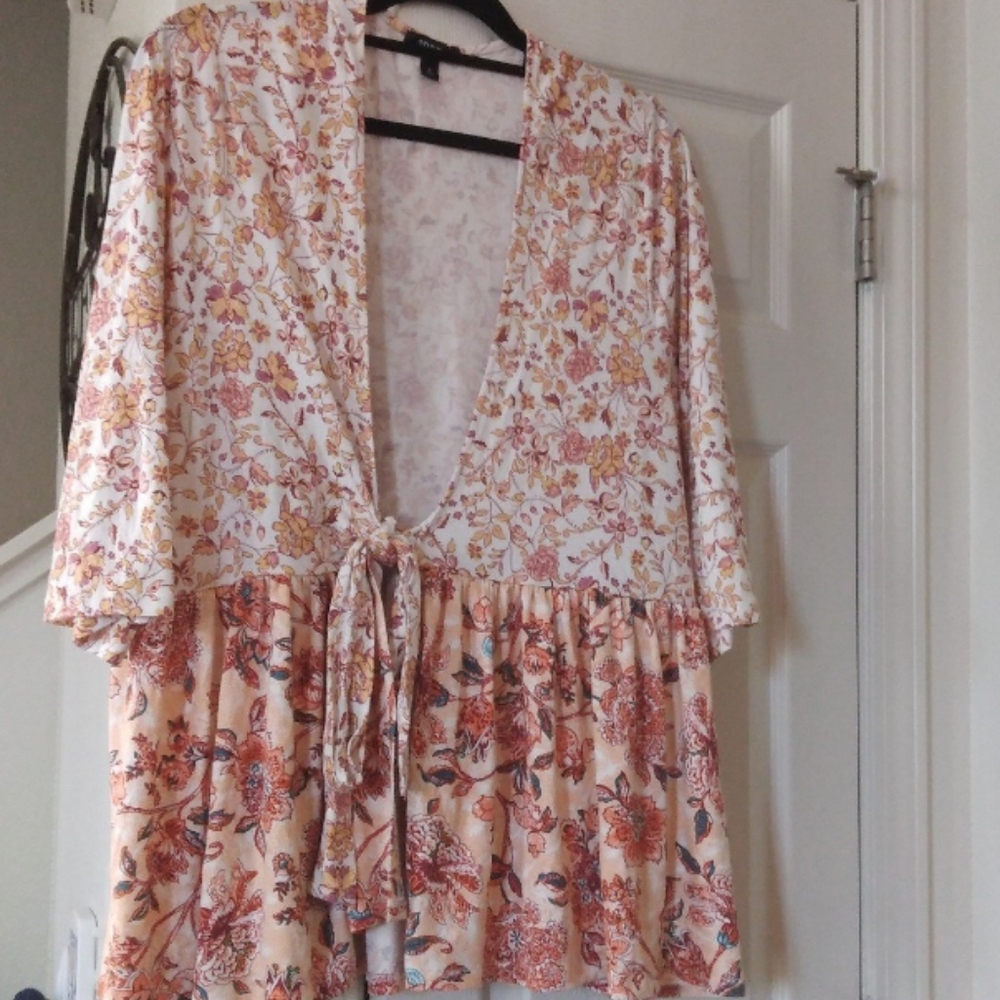 Torrid floral wrap tie front jacket